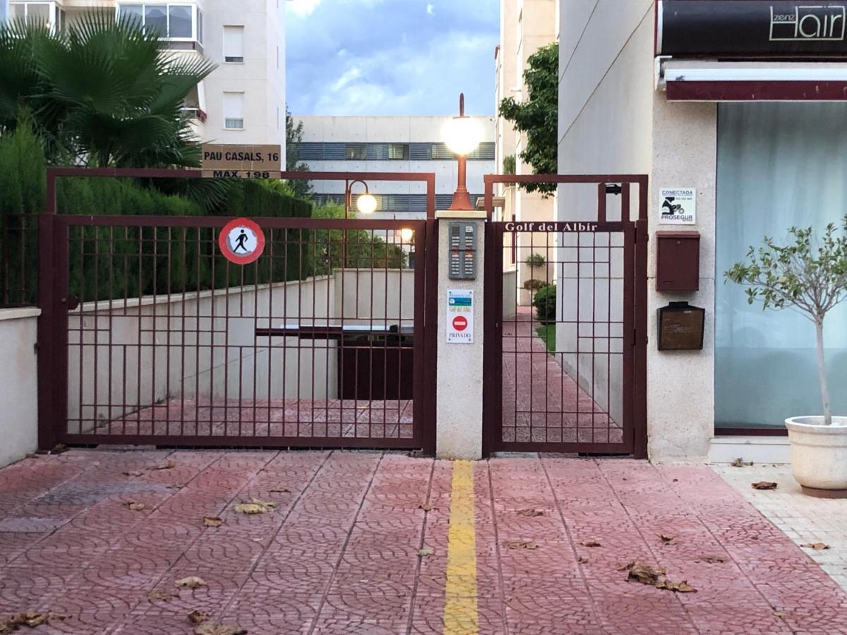 Apartamento Golf Pau Casals アルビール エクステリア 写真